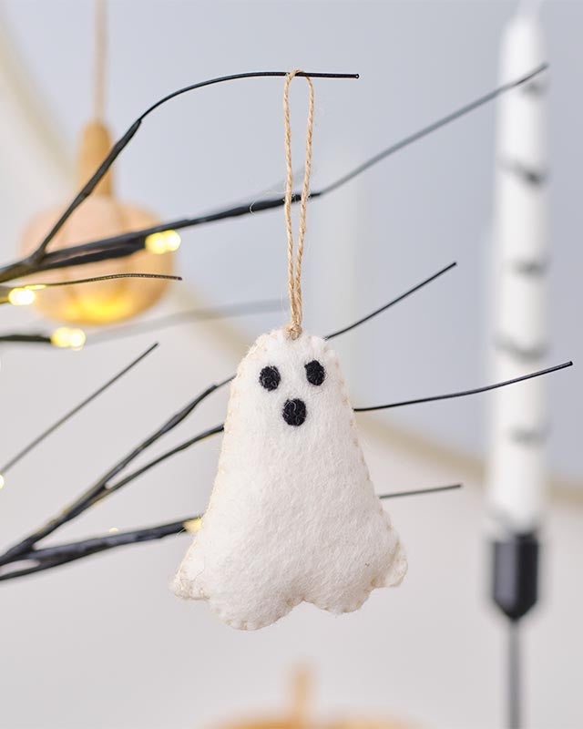 Hanging Ghost Tree Decoration